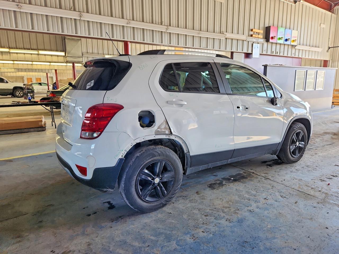 2022 CHEVROLET TRAX 1LT photo 5