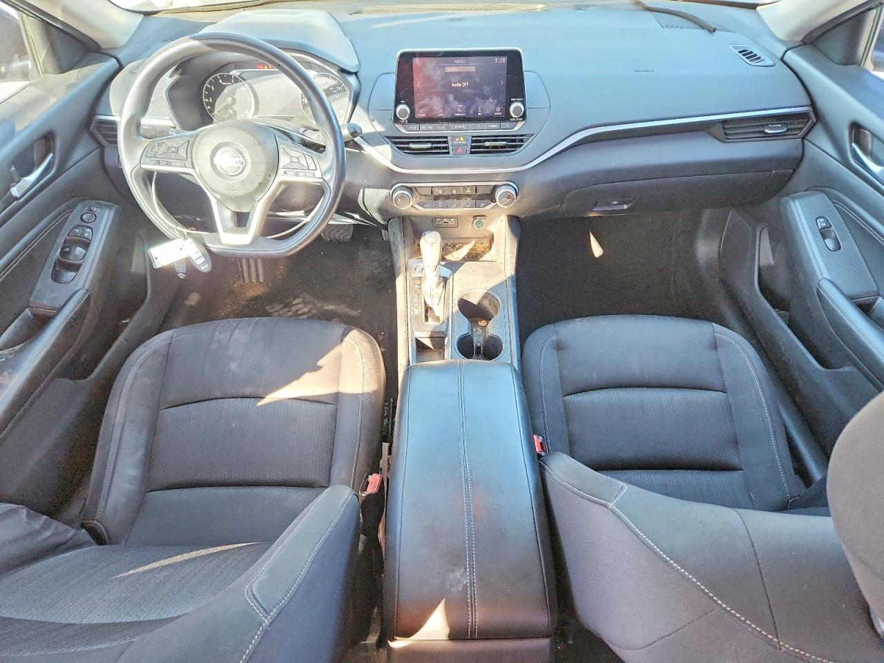 2019 NISSAN ALTIMA S photo 8