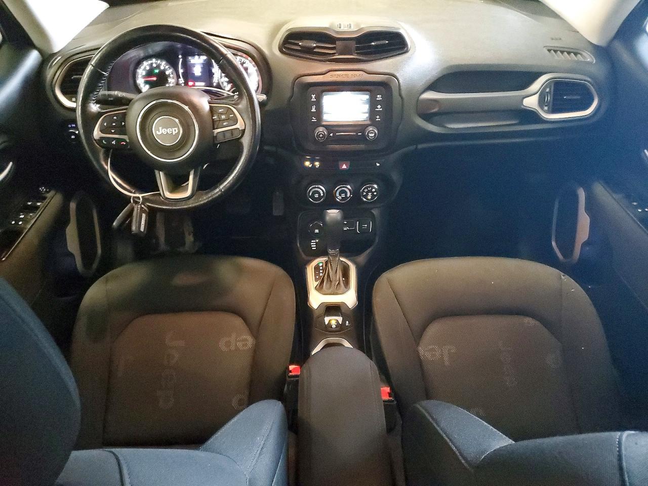 2017 JEEP RENEGADE LATITUDE photo 8