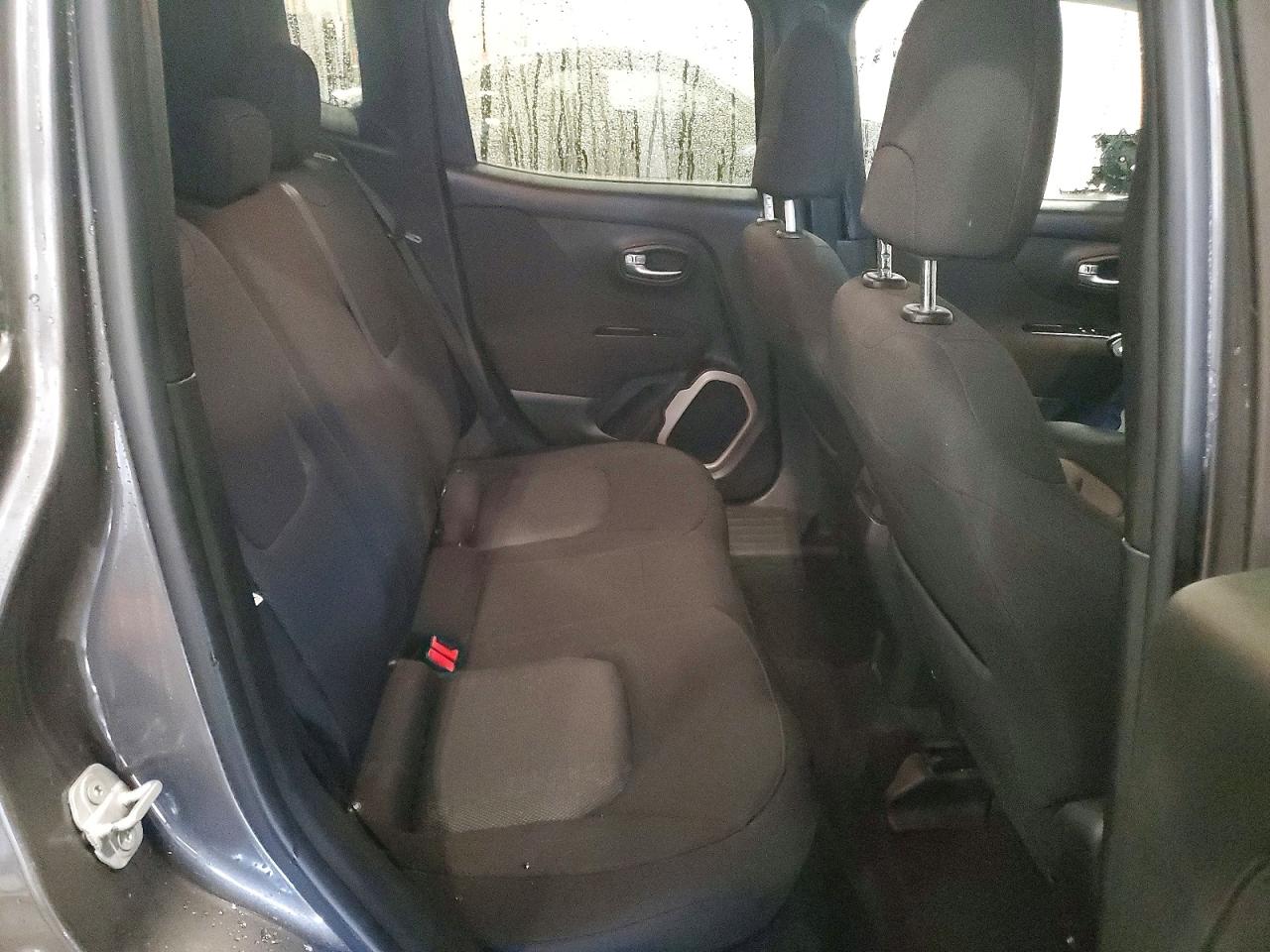 2017 JEEP RENEGADE LATITUDE photo 11