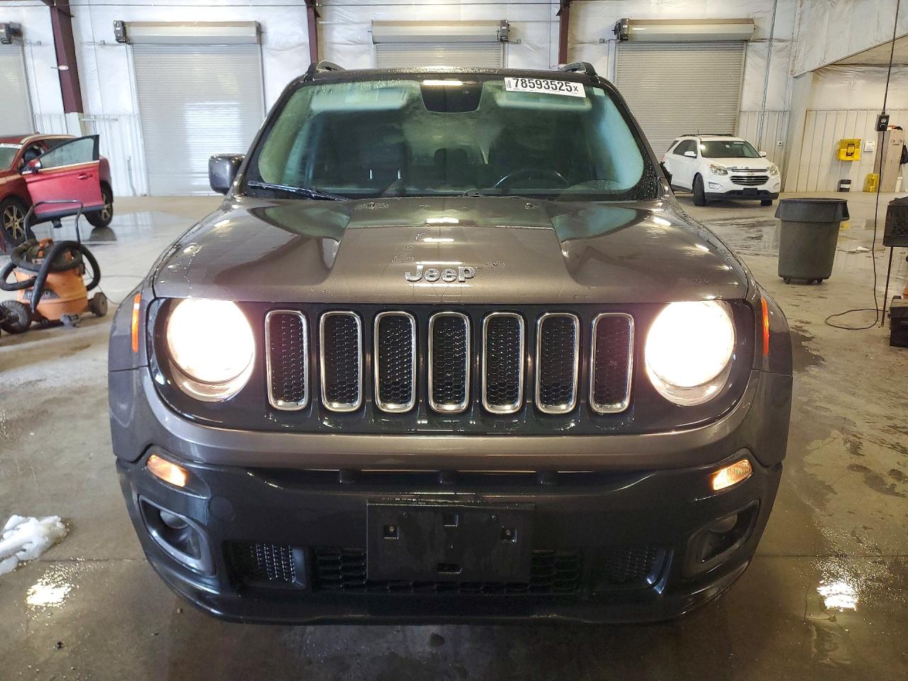 2017 JEEP RENEGADE LATITUDE photo 5