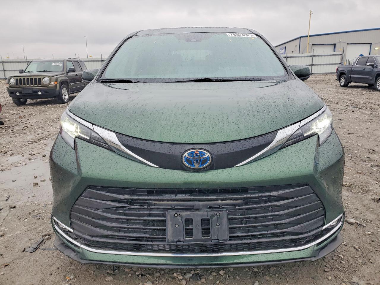 2022 TOYOTA SIENNA XLE 8-PASSENGER photo 5
