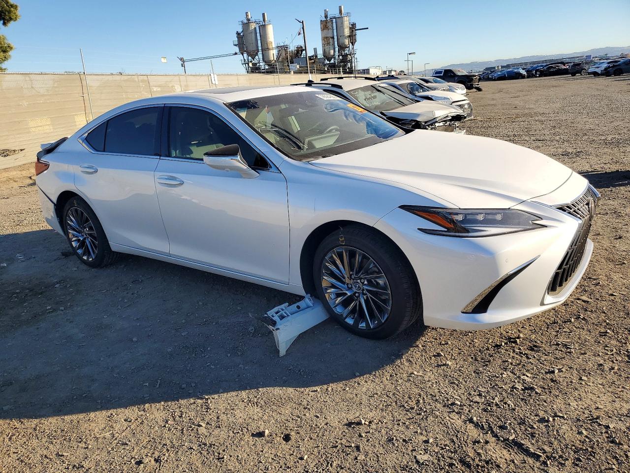 2025 LEXUS ES 300H BASE photo 7