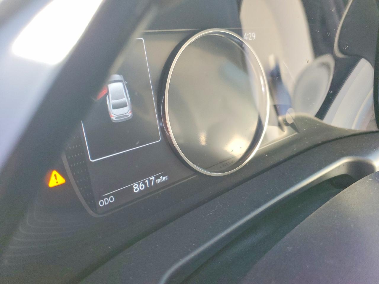2025 LEXUS ES 300H BASE photo 17