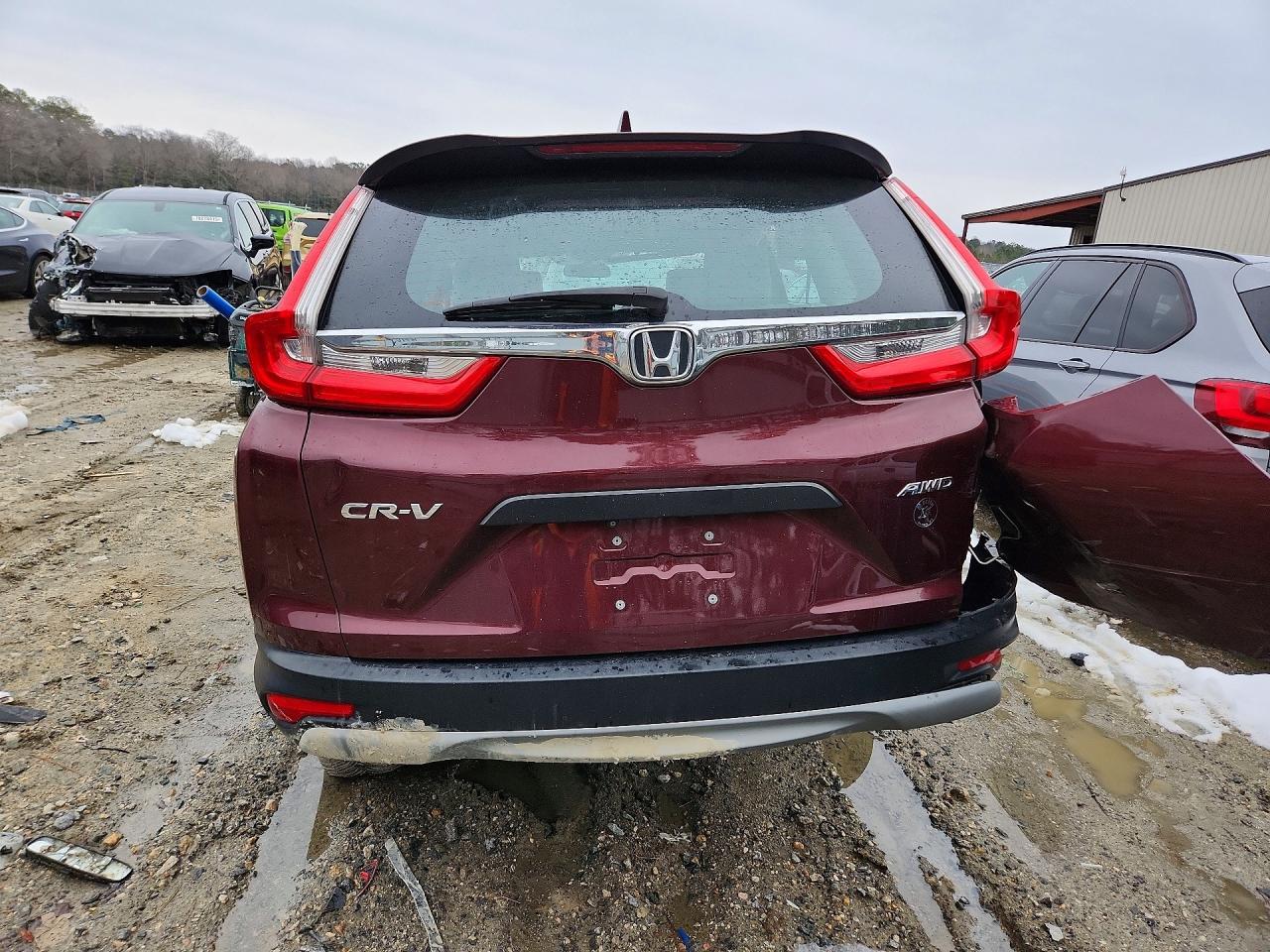 2017 HONDA CR-V LX photo 6