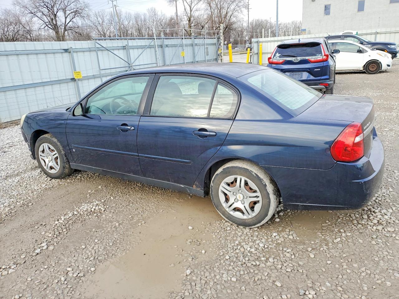 2007 CHEVROLET MALIBU LS photo 2