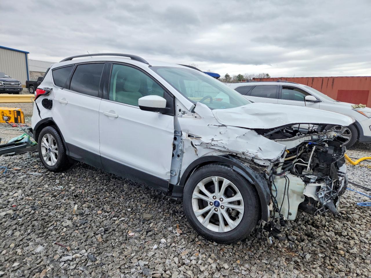 2018 FORD ESCAPE SE photo 4