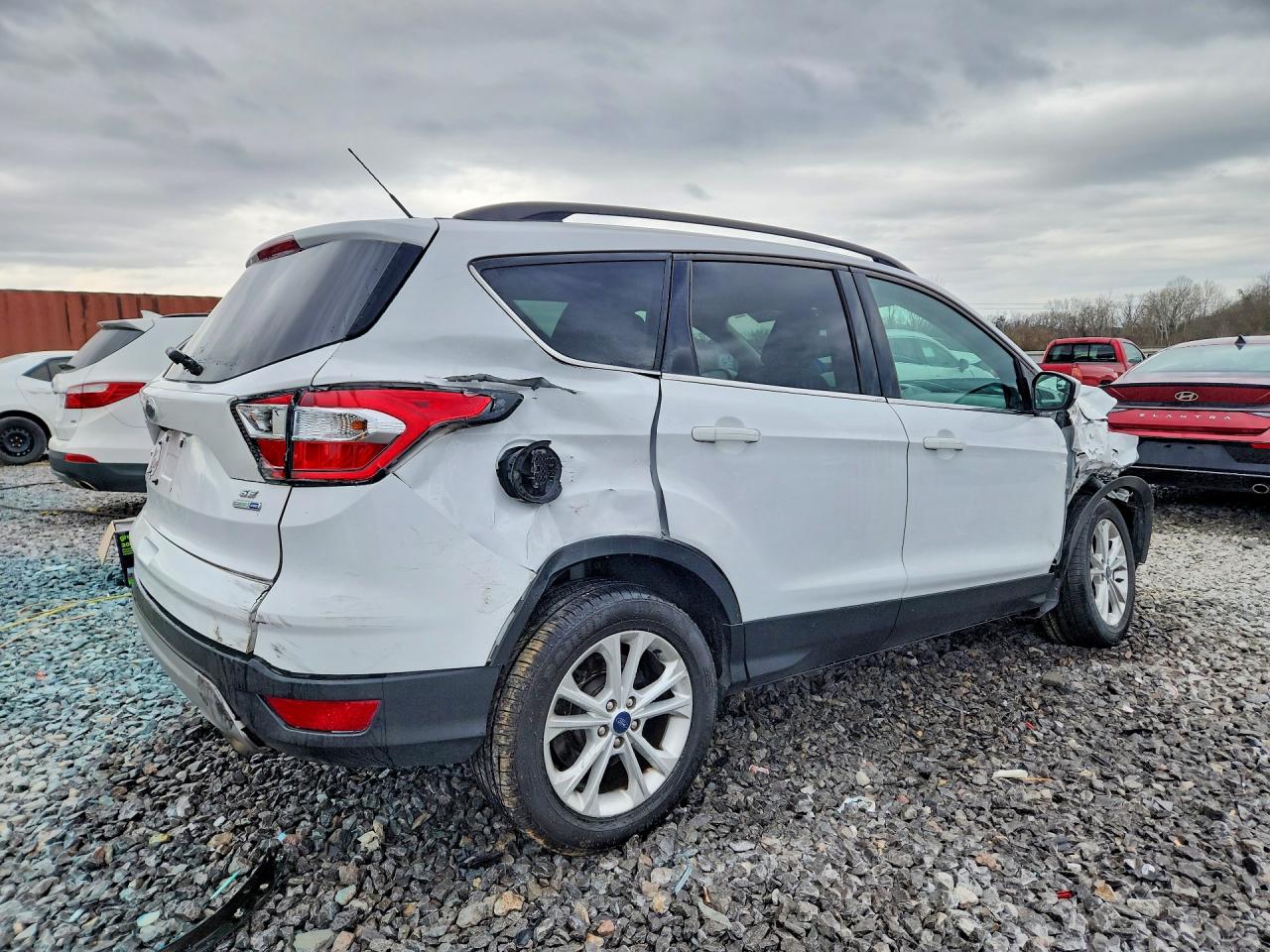 2018 FORD ESCAPE SE photo 3