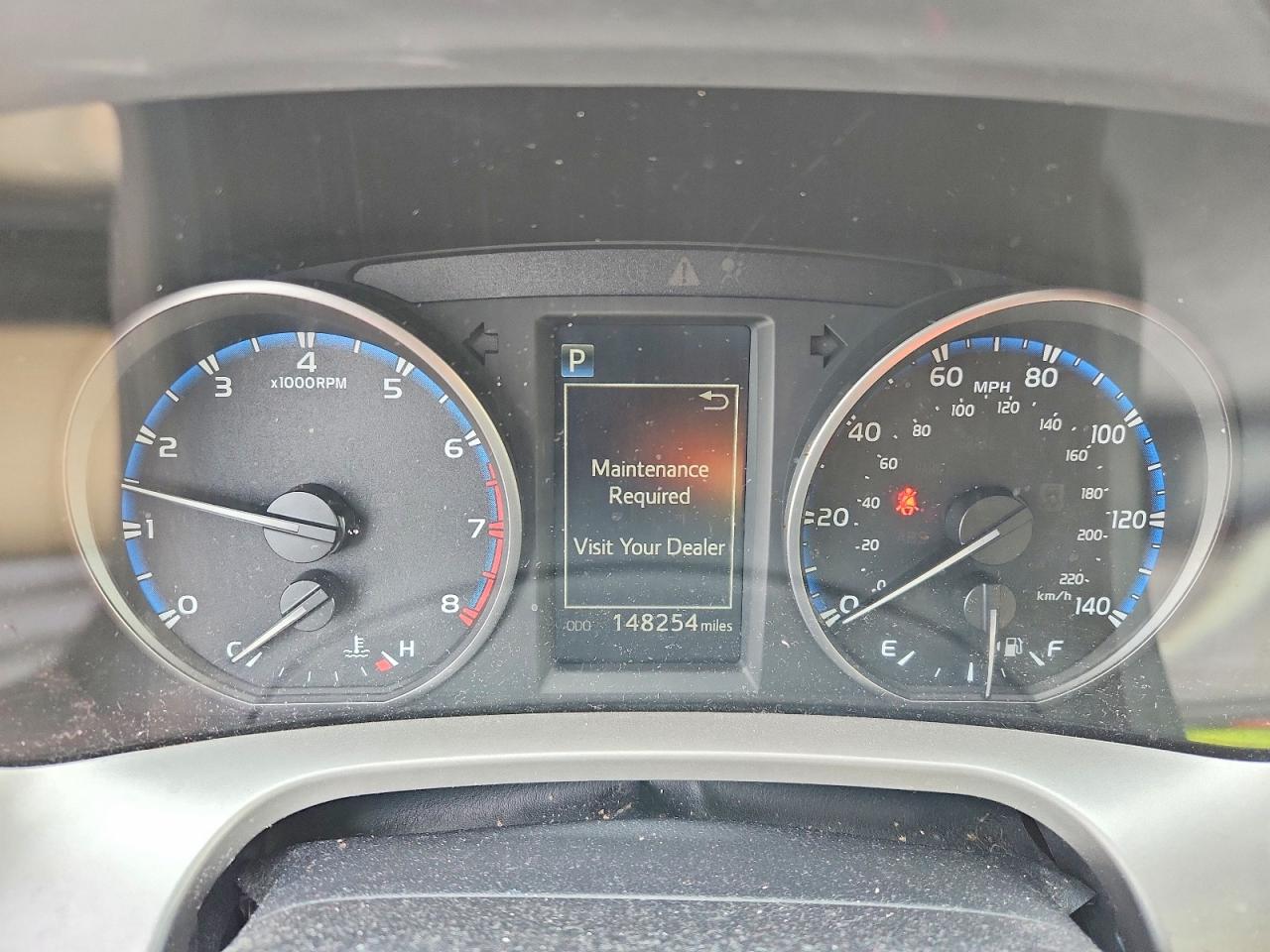 2017 TOYOTA RAV4 XLE photo 9