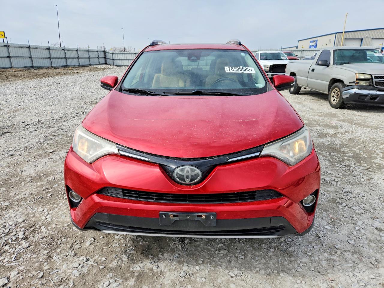 2017 TOYOTA RAV4 XLE photo 5