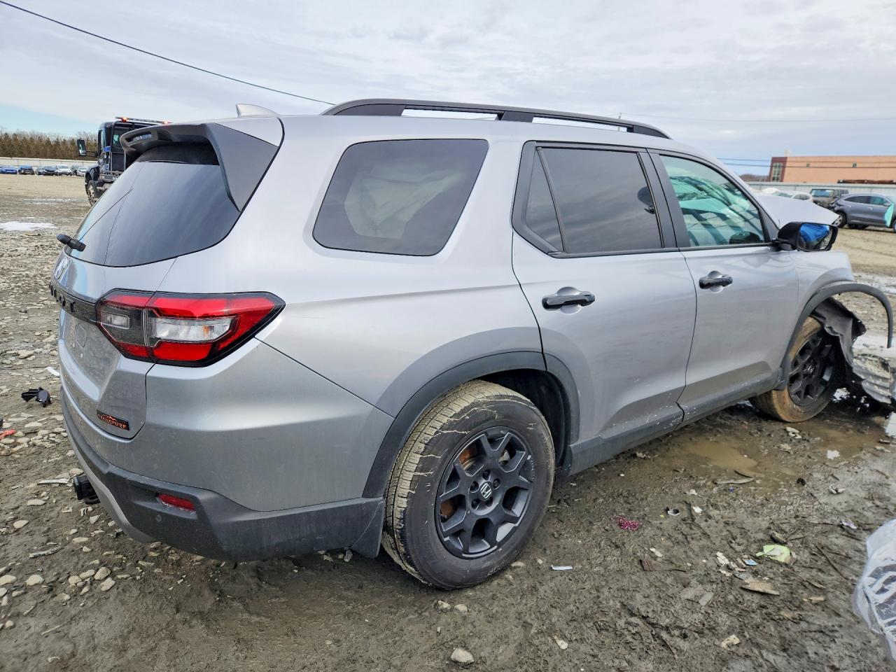 2025 HONDA PILOT TRAILSPORT photo 7