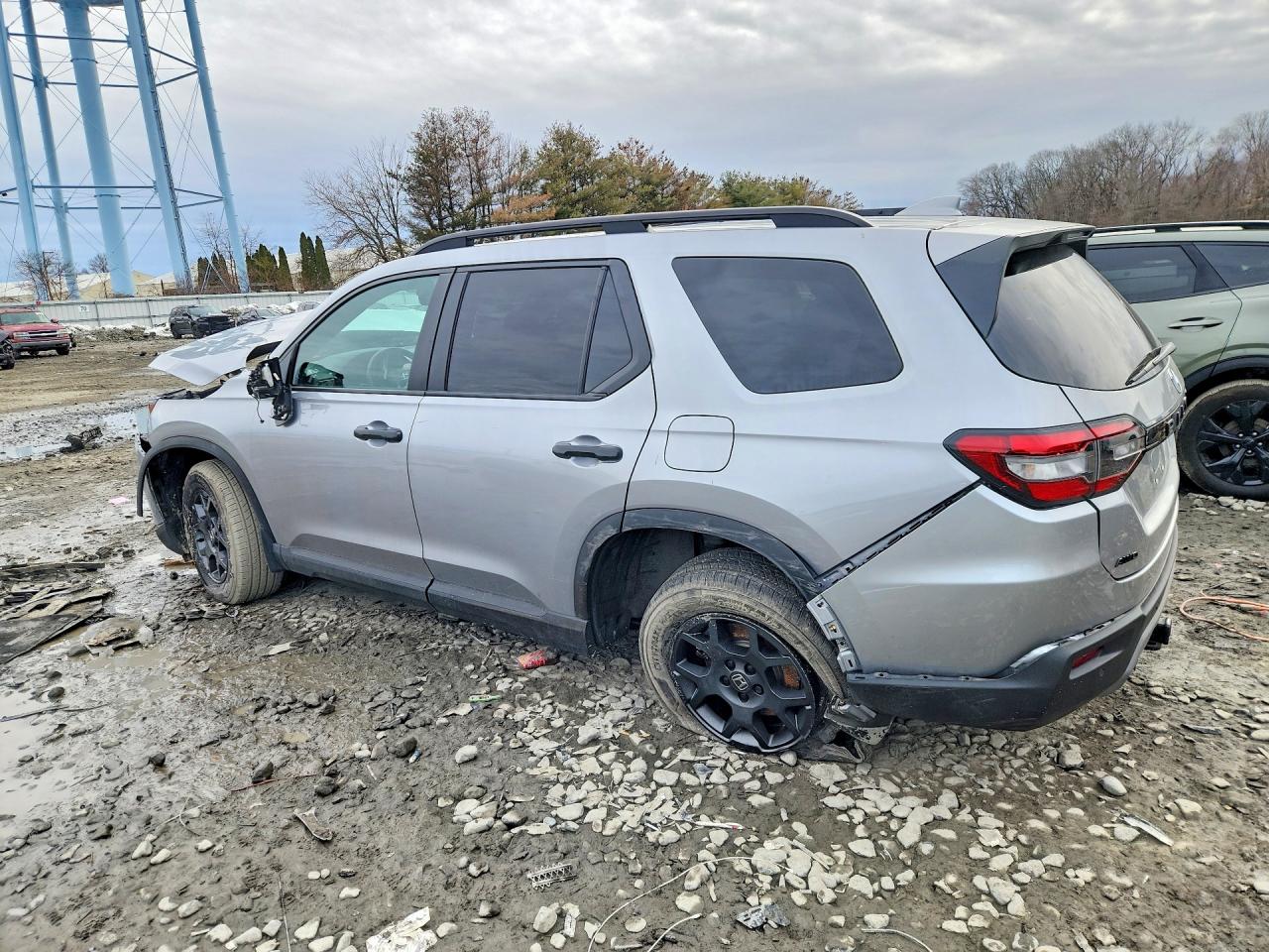 2025 HONDA PILOT TRAILSPORT photo 4