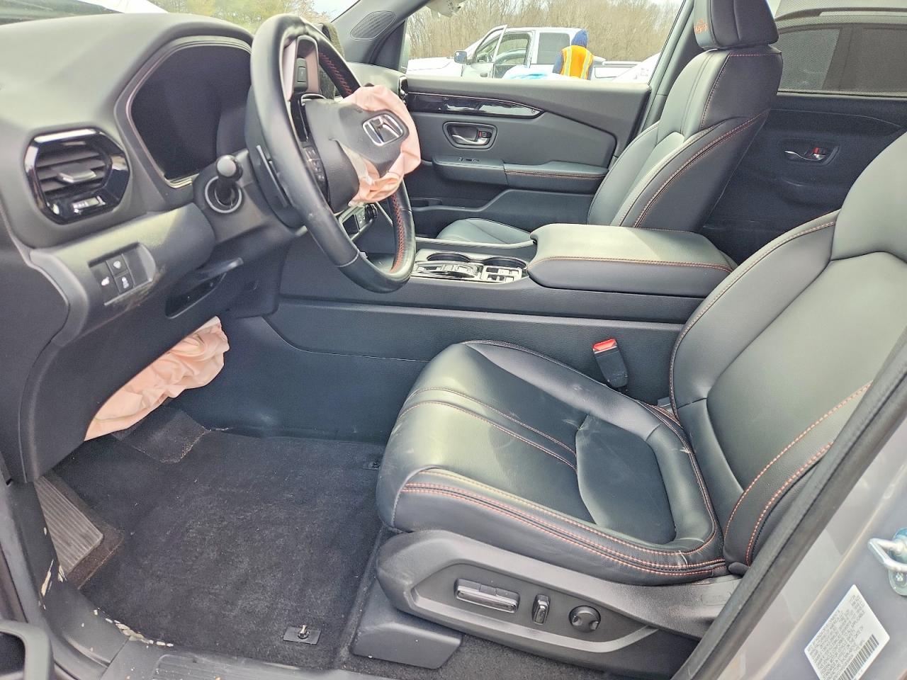 2025 HONDA PILOT TRAILSPORT photo 19