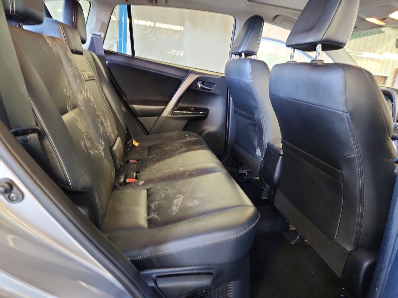 2018 TOYOTA RAV4 HV LIMITED photo 21