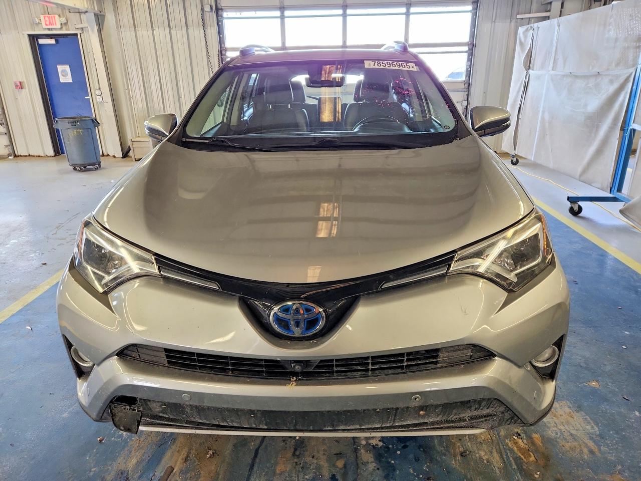 2018 TOYOTA RAV4 HV LIMITED photo 9