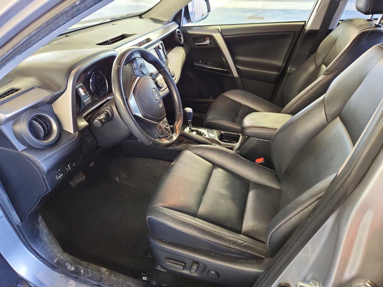 2018 TOYOTA RAV4 HV LIMITED photo 13