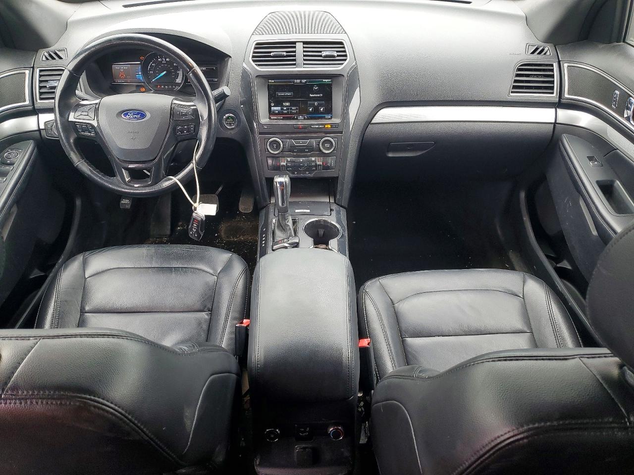 2016 FORD EXPLORER XLT photo 22