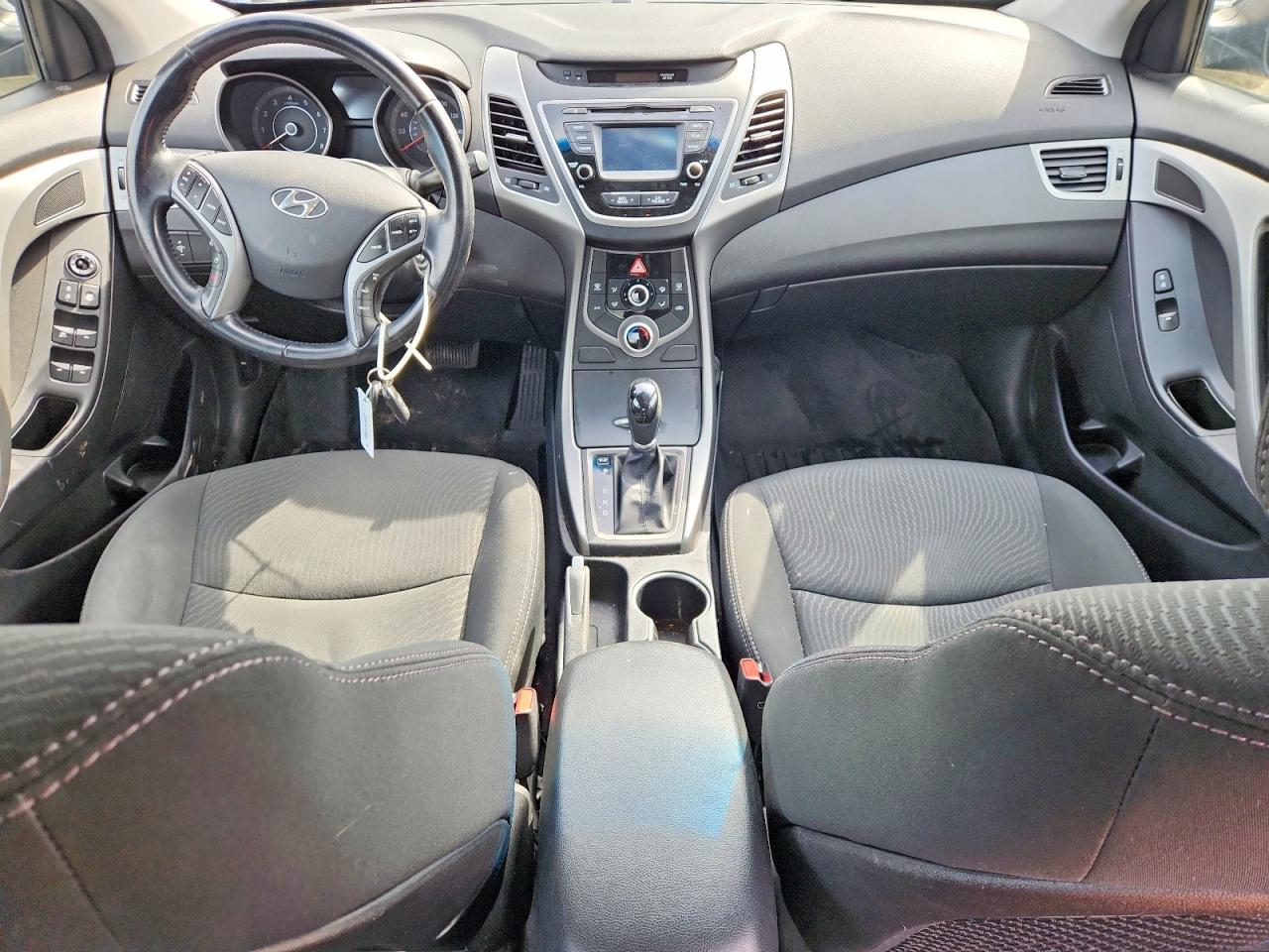 2015 HYUNDAI ELANTRA SE photo 22