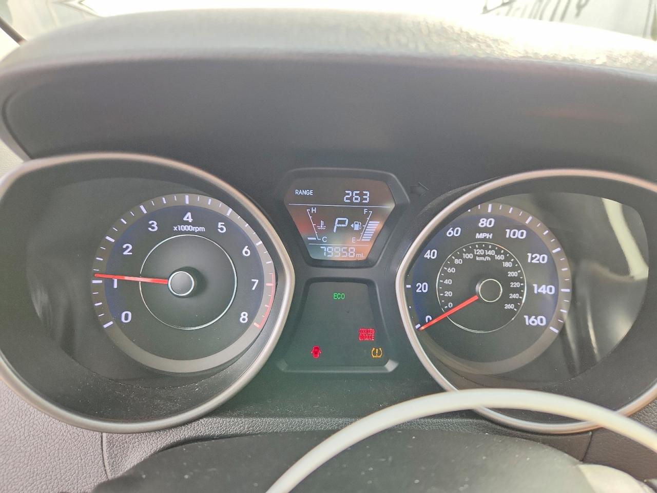 2015 HYUNDAI ELANTRA SE photo 25