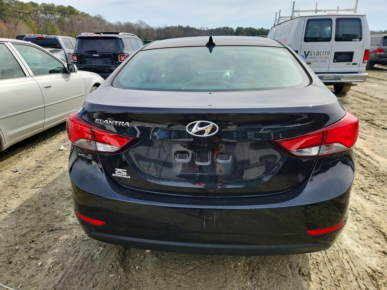 2015 HYUNDAI ELANTRA SE photo 16