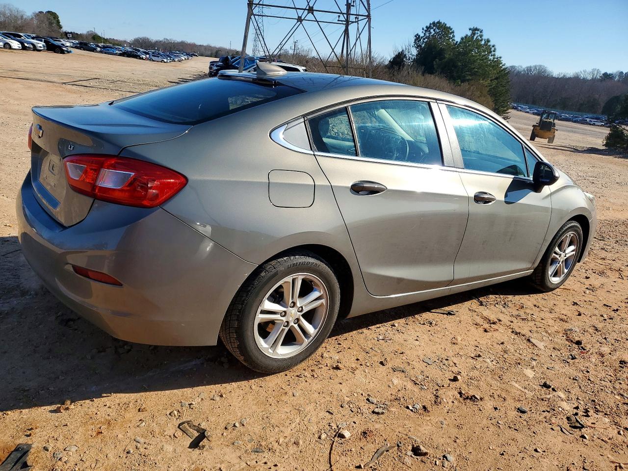 2017 CHEVROLET CRUZE LT photo 3