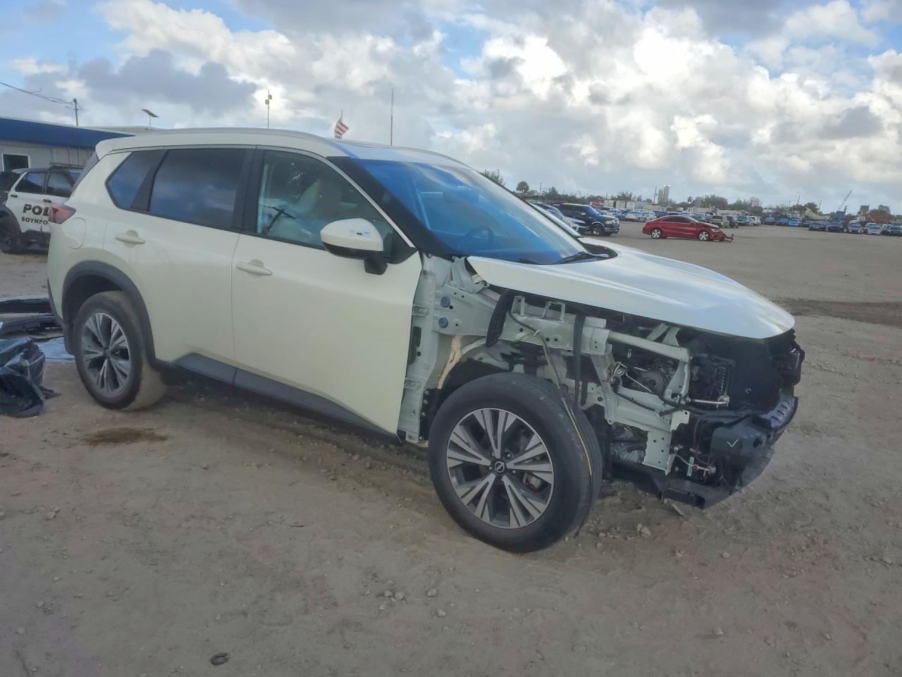 2023 NISSAN ROGUE SV photo 4