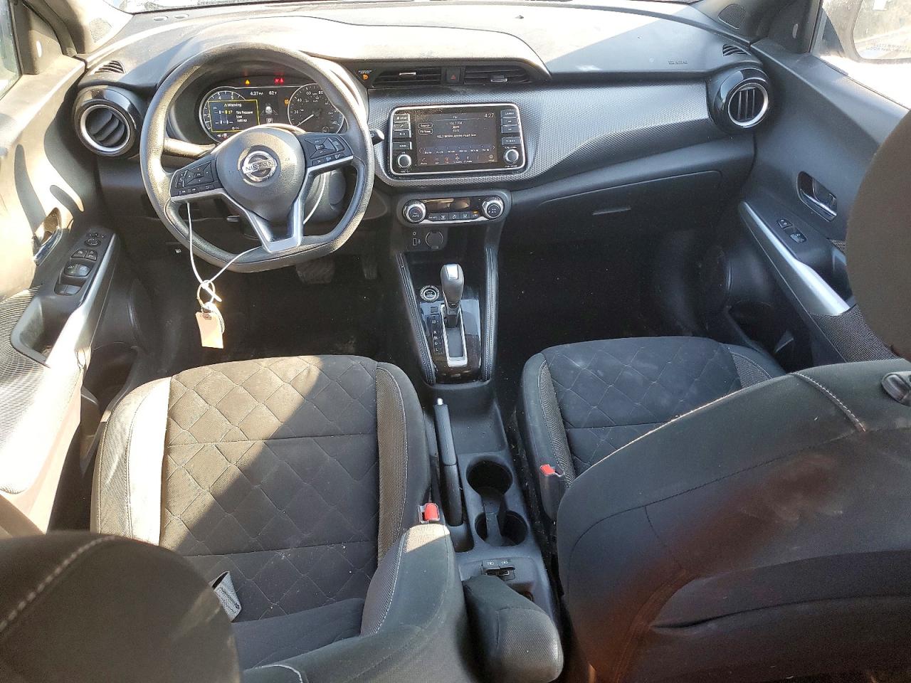 2020 NISSAN KICKS SV photo 22