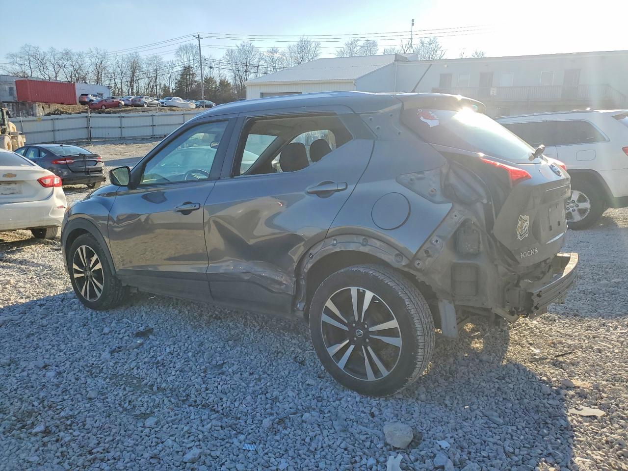2020 NISSAN KICKS SV photo 4