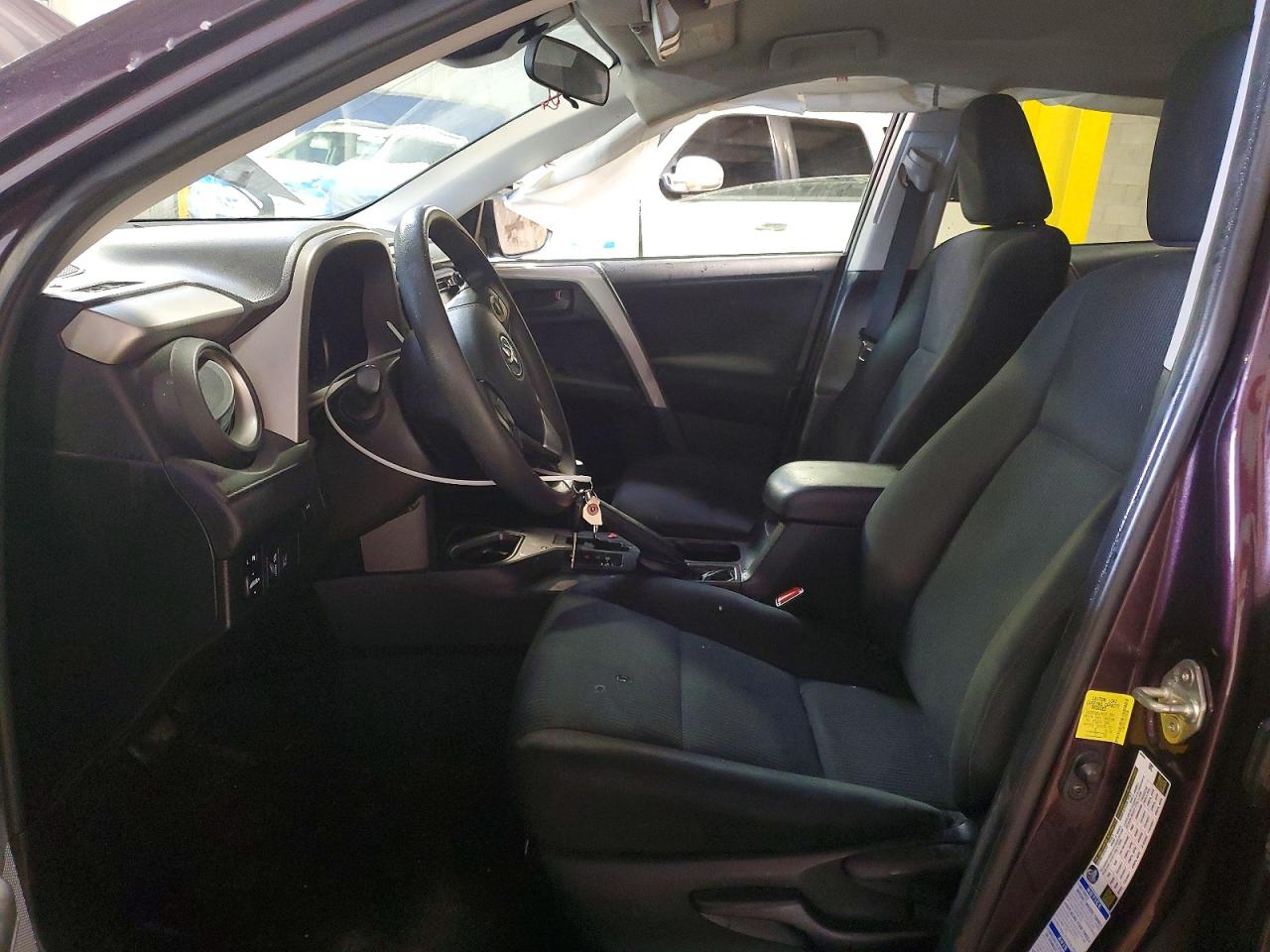 2018 TOYOTA RAV4 LE photo 13