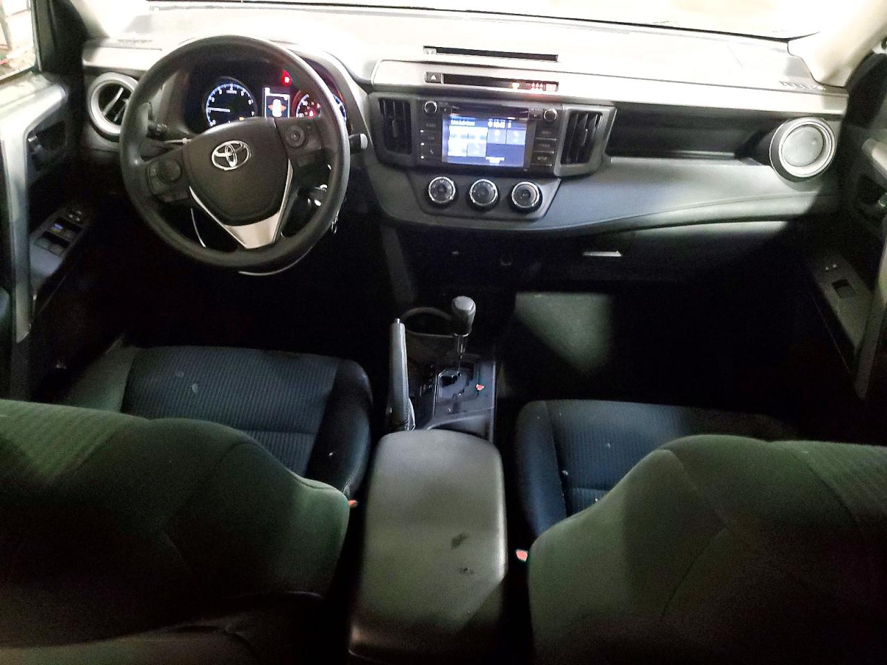 2018 TOYOTA RAV4 LE photo 15