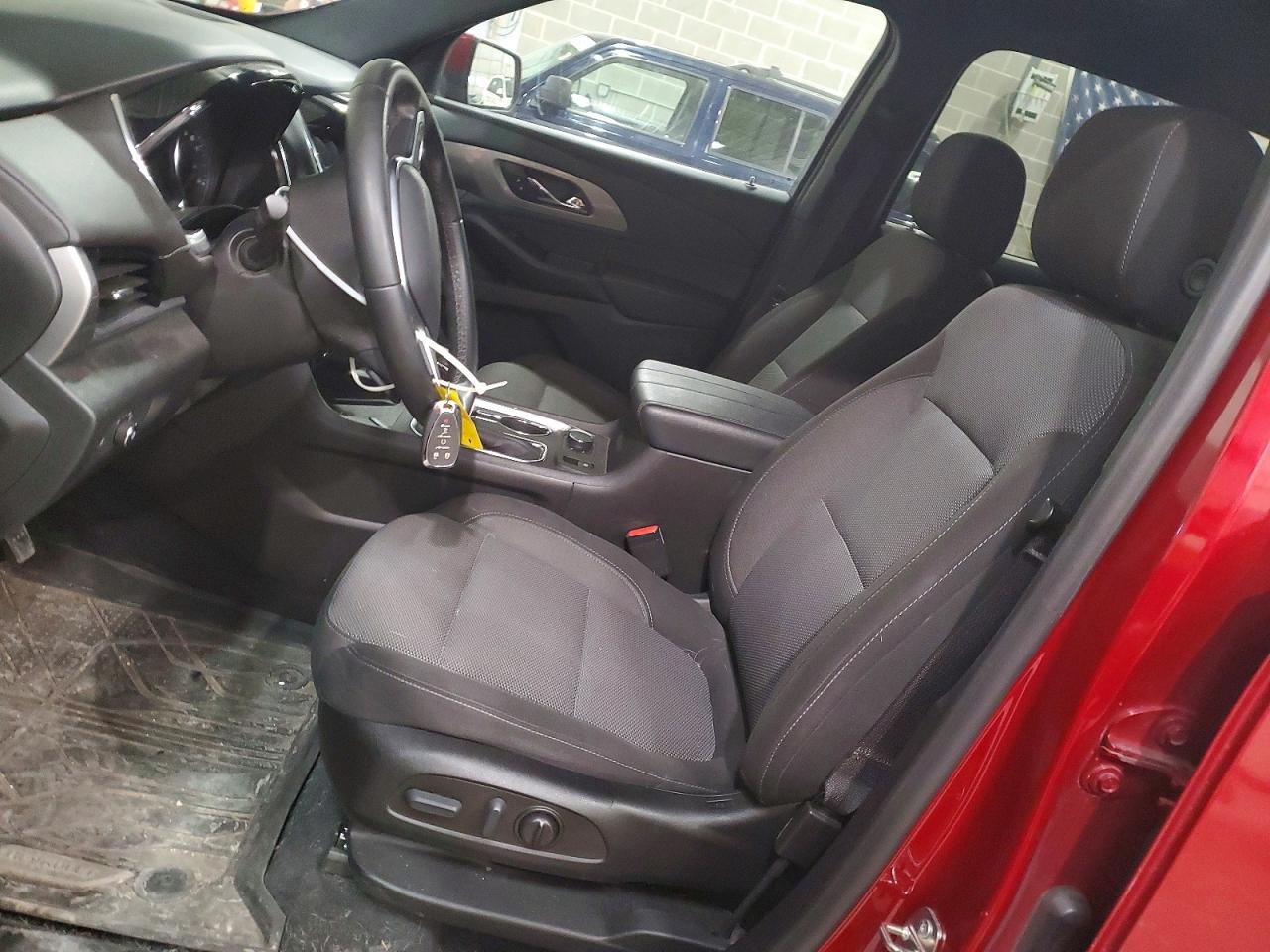 2023 CHEVROLET TRAVERSE LT photo 7