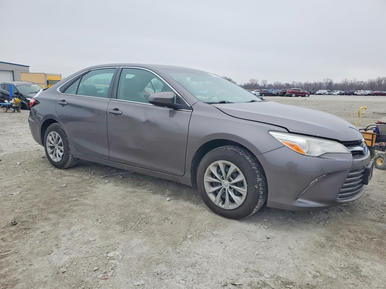 2017 TOYOTA CAMRY LE photo 7