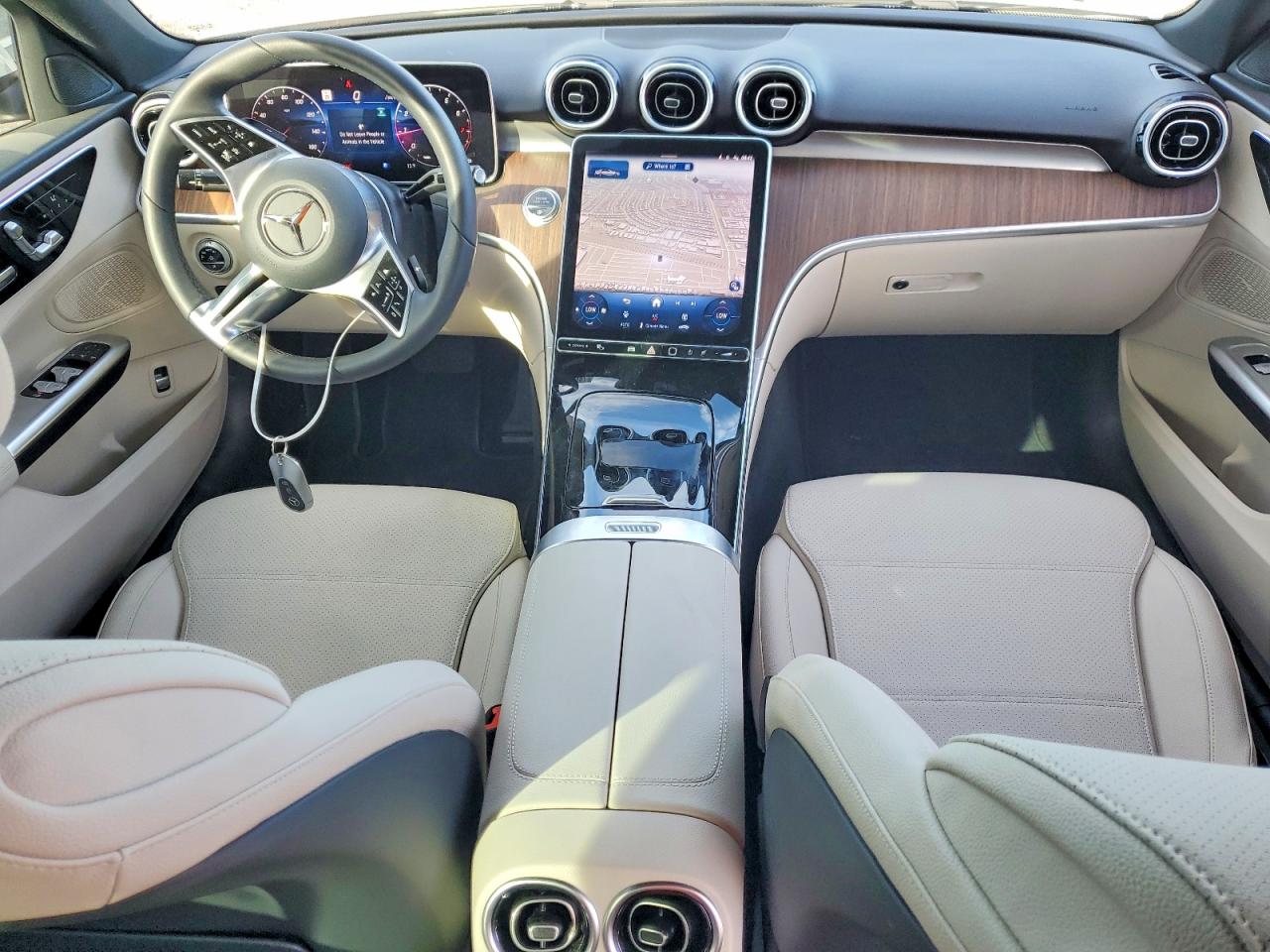 2025 MERCEDES-BENZ C 300 photo 15