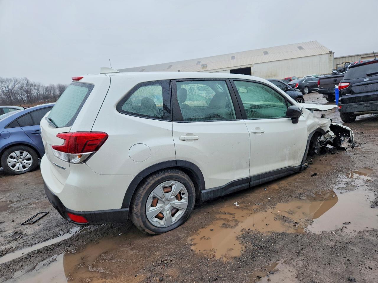 2021 SUBARU FORESTER photo 9
