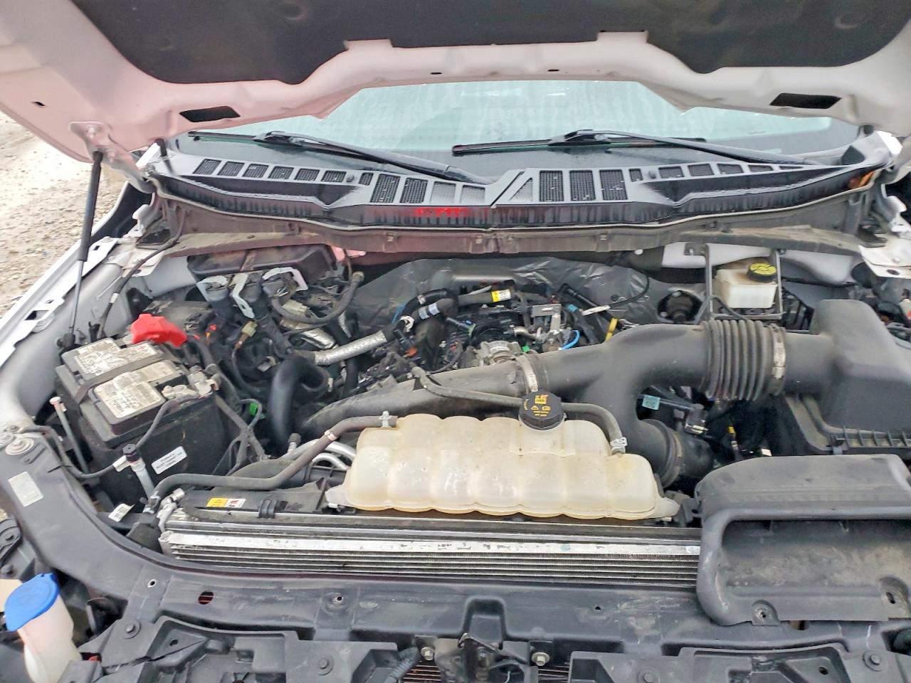 2023 FORD F150 SUPERCREW photo 31