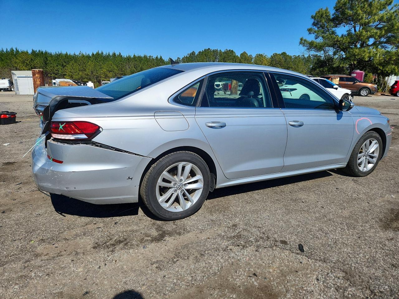 2020 VOLKSWAGEN PASSAT SE photo 5