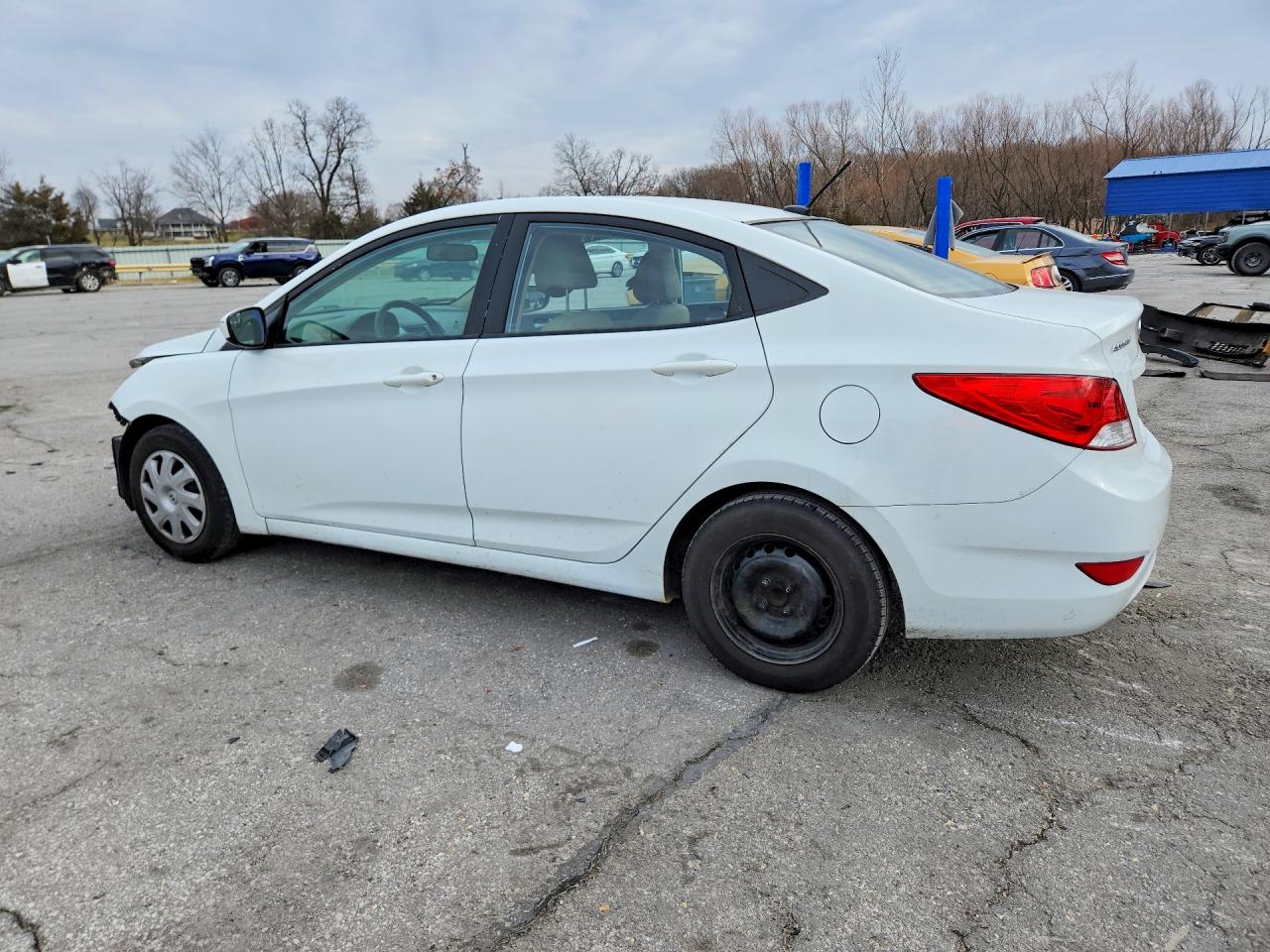 2014 HYUNDAI ACCENT GLS photo 2