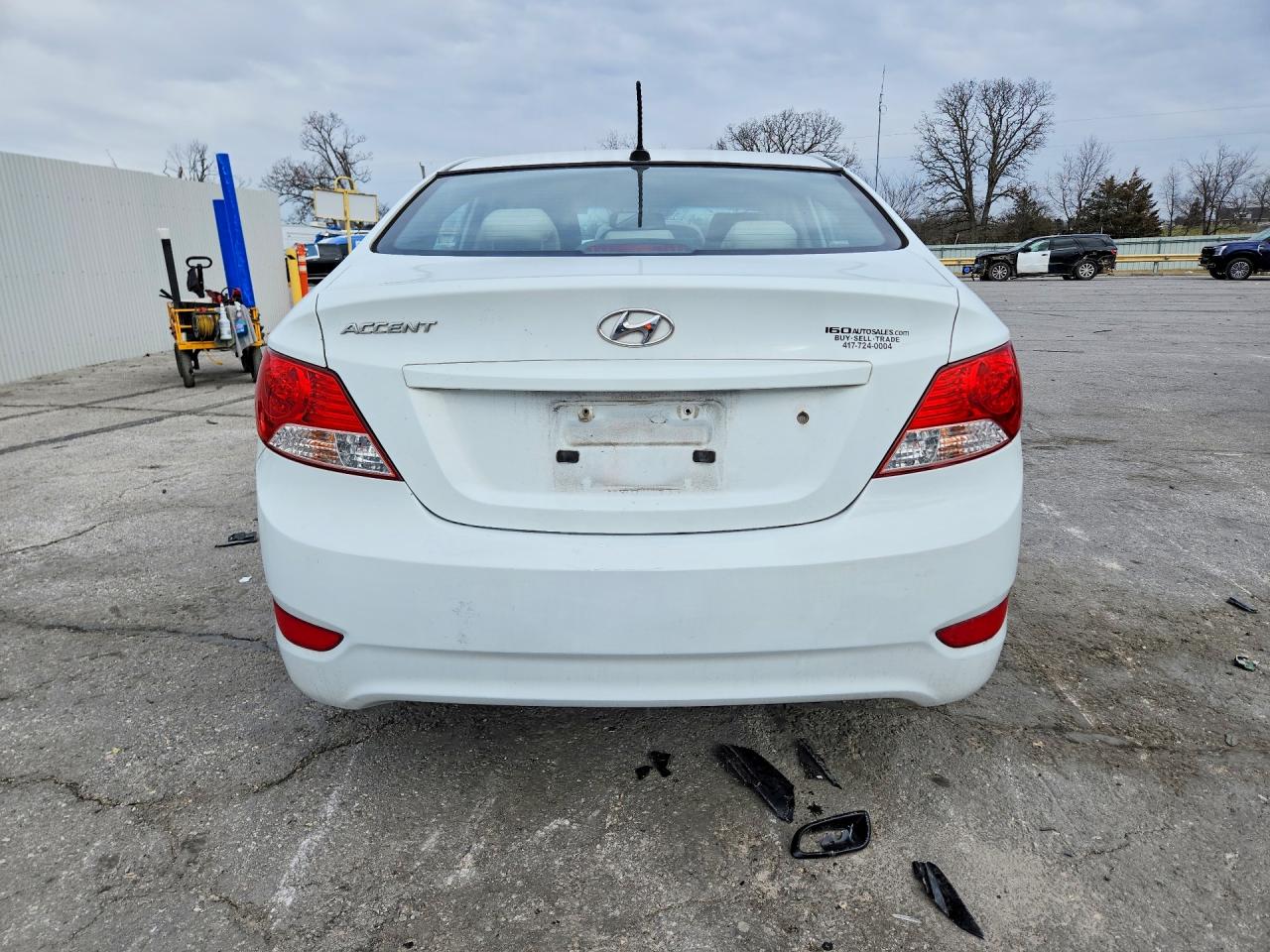 2014 HYUNDAI ACCENT GLS photo 6