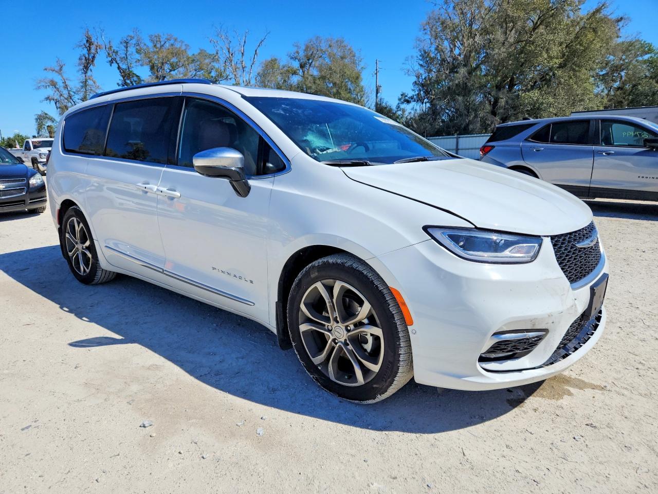 2026 CHRYSLER PACIFICA PINNACLE photo 10
