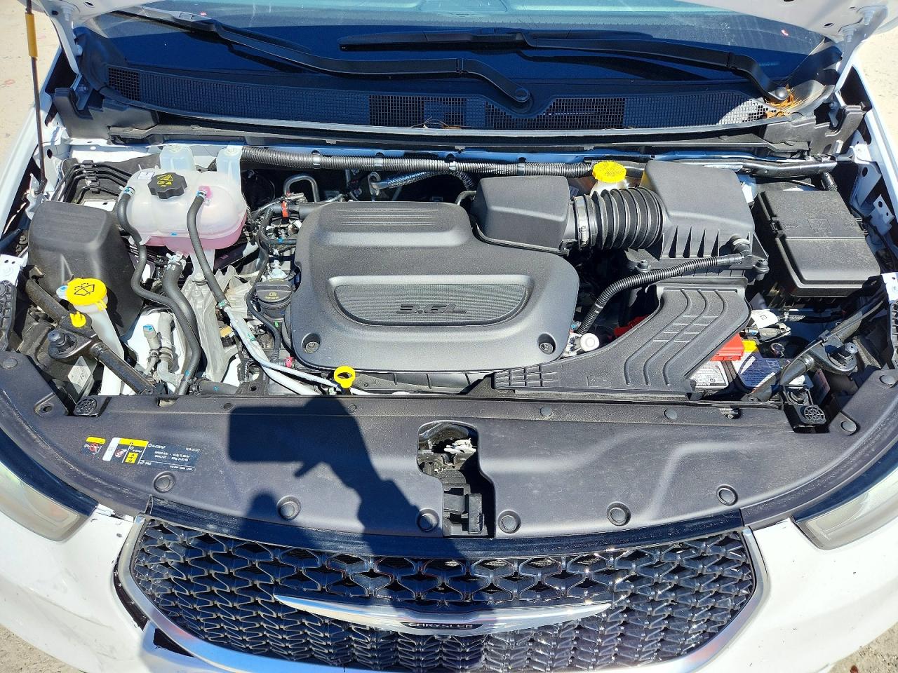 2026 CHRYSLER PACIFICA PINNACLE photo 34