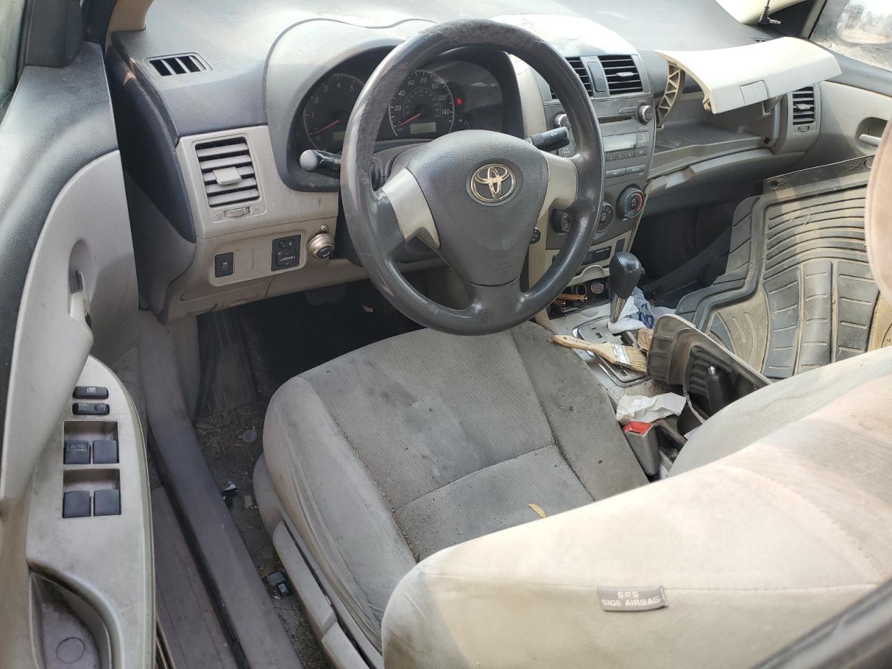 2011 TOYOTA COROLLA LE photo 15