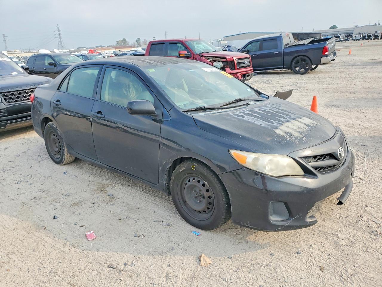 2011 TOYOTA COROLLA LE photo 7
