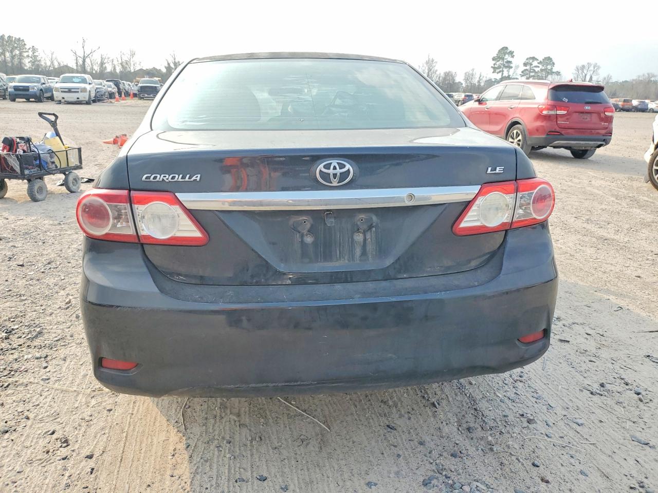 2011 TOYOTA COROLLA LE photo 11