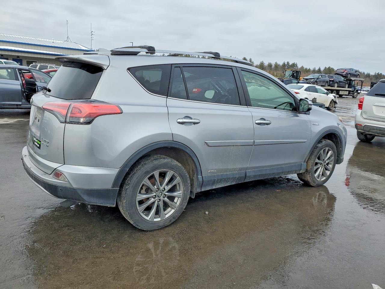 2017 TOYOTA RAV4 HV LIMITED photo 3