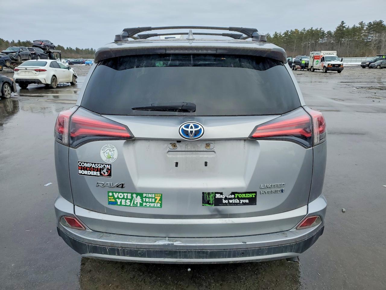 2017 TOYOTA RAV4 HV LIMITED photo 6
