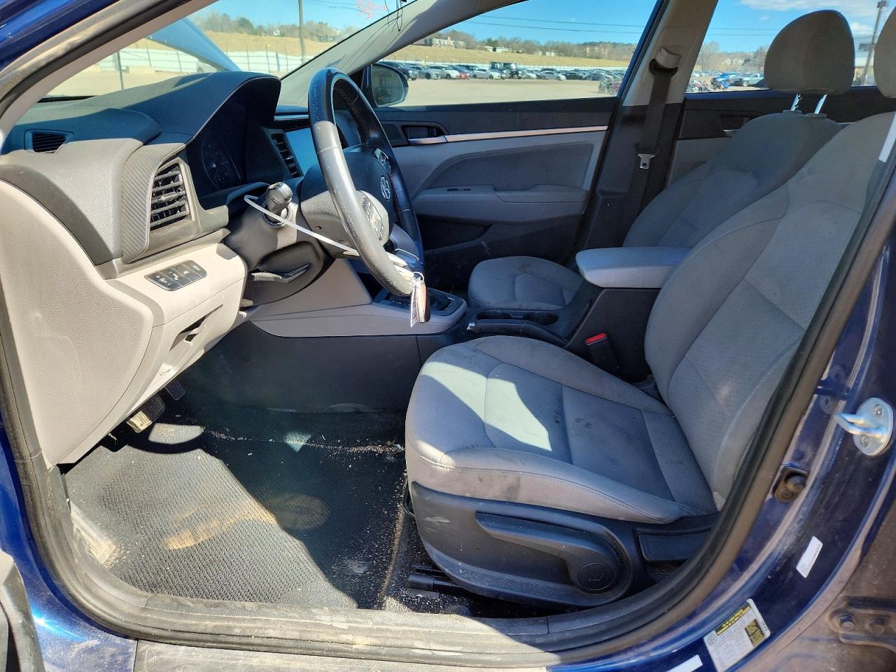 2019 HYUNDAI ELANTRA SEL photo 19