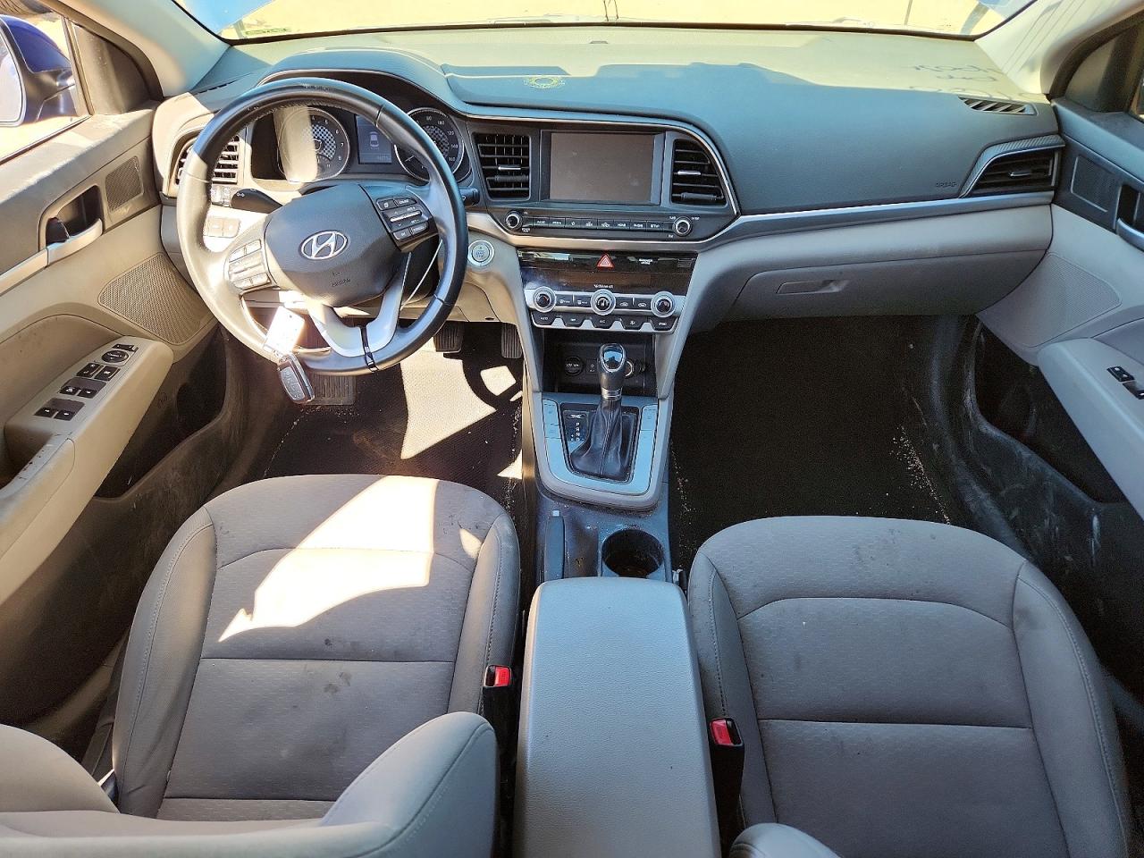 2019 HYUNDAI ELANTRA SEL photo 22