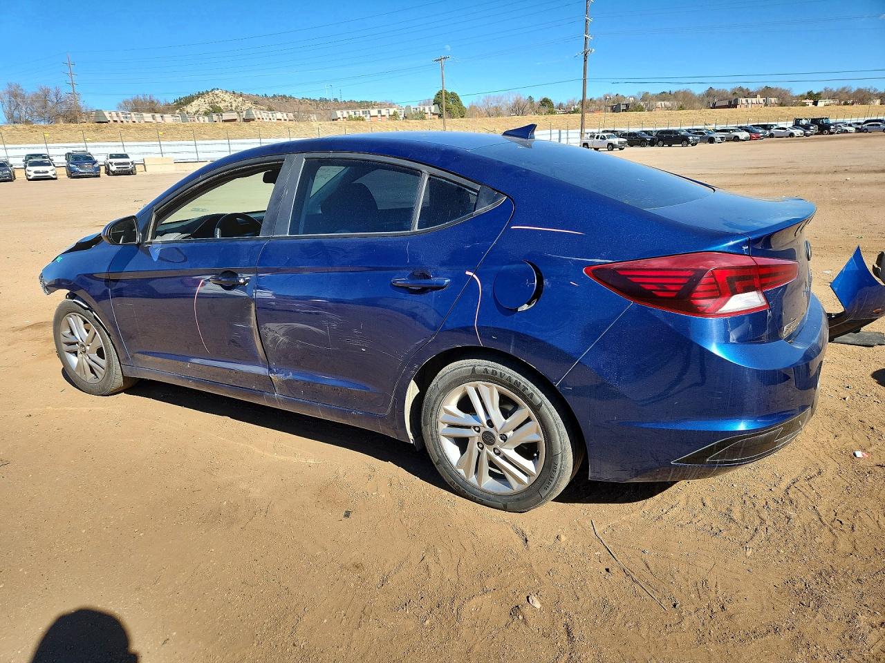 2019 HYUNDAI ELANTRA SEL photo 4