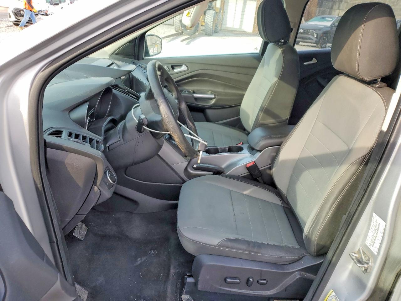 2016 FORD ESCAPE SE photo 7