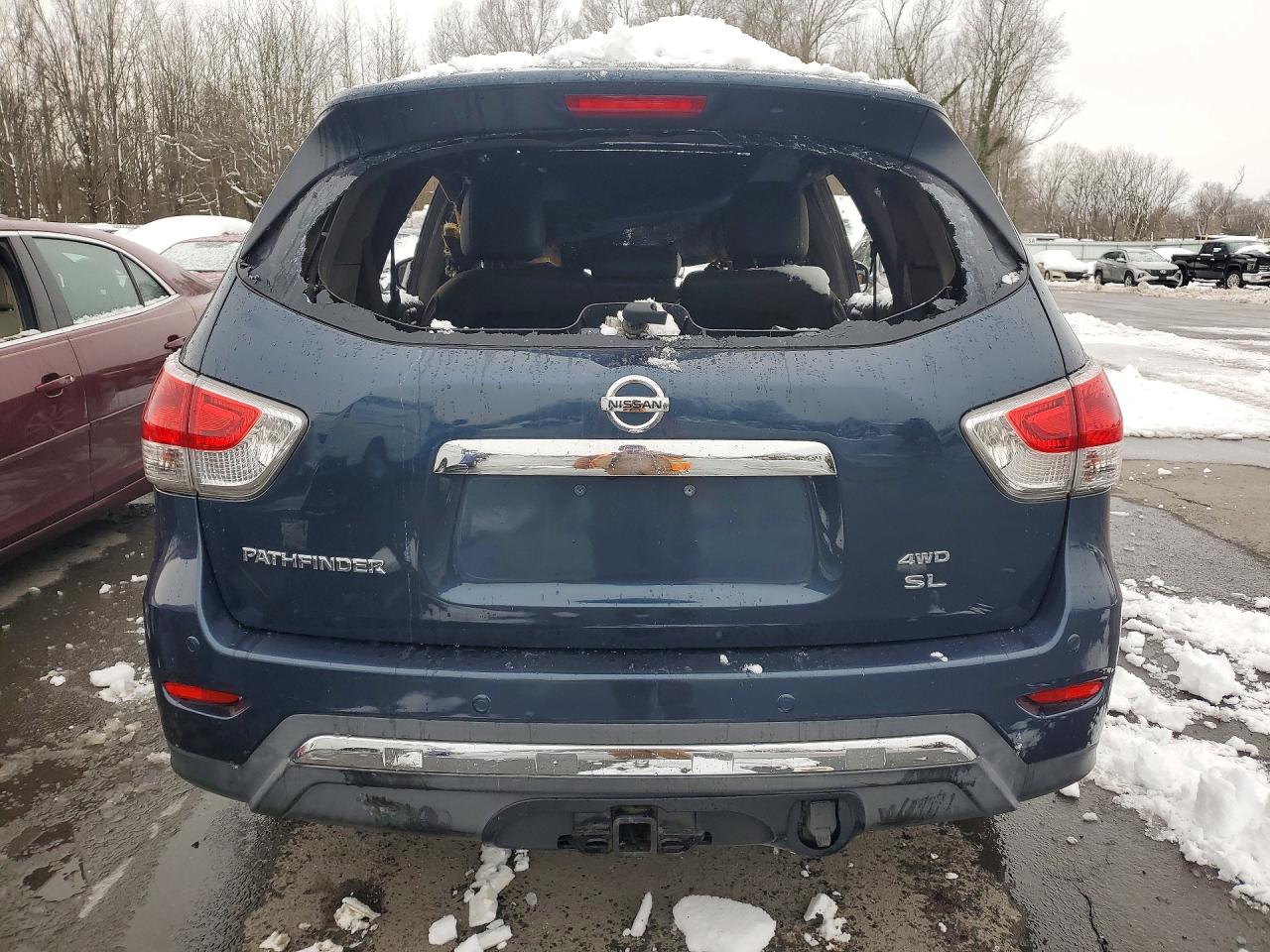 2013 NISSAN PATHFINDER S photo 6